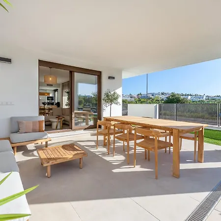 Casa Azalia Exclusive 2 Bedroom With Pool And Gym In Estepona